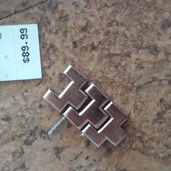 Armitron Now rosetone watch with Crystal accents. Used with tag. - Picture 5 of 11